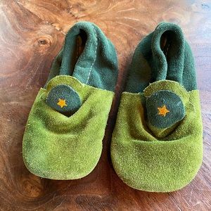 Softstar Roo Moccasin Suede Leather green